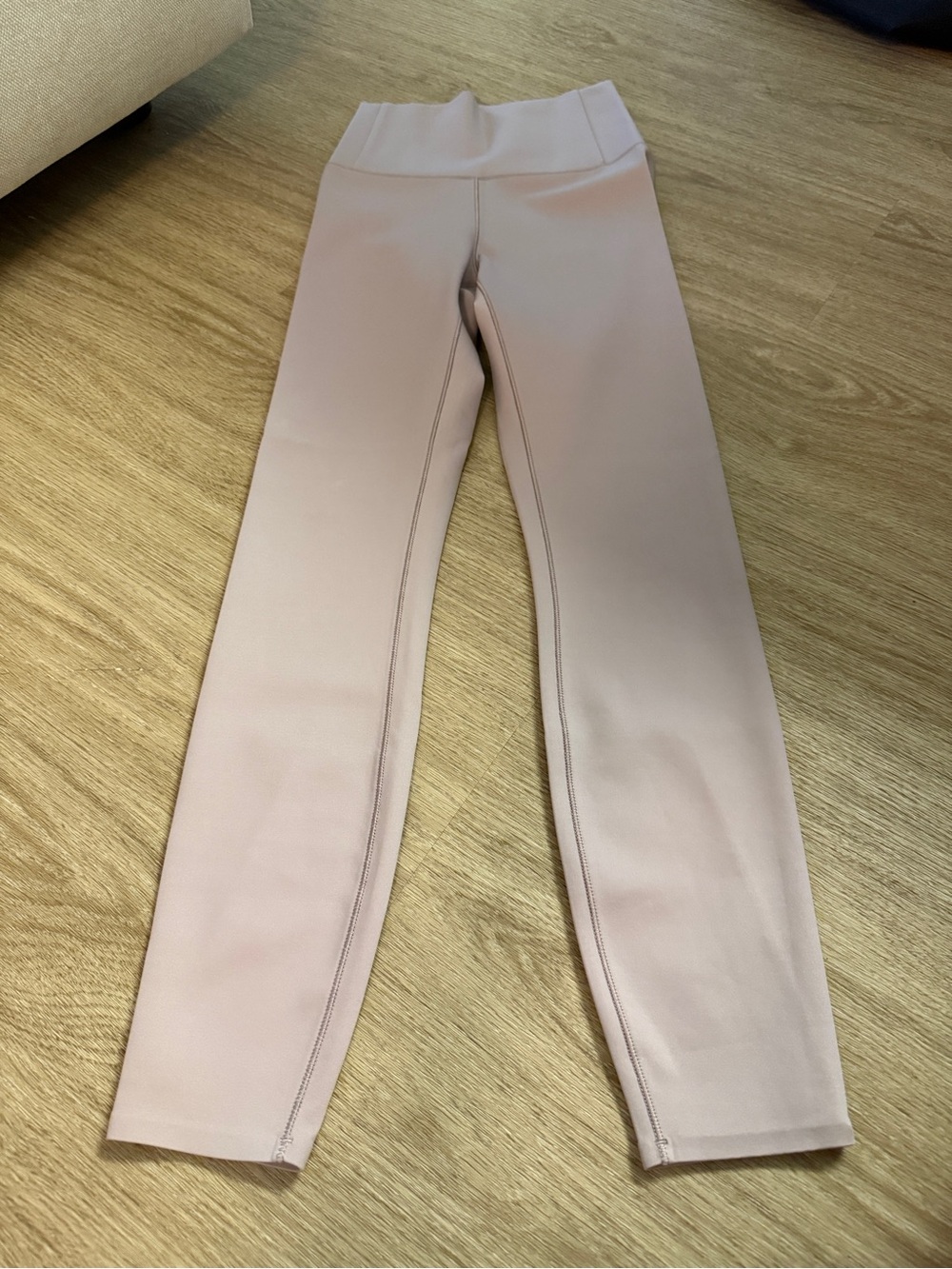 Never Worn Vuori Mauve/Light Pink High-Rise Leggings size xs